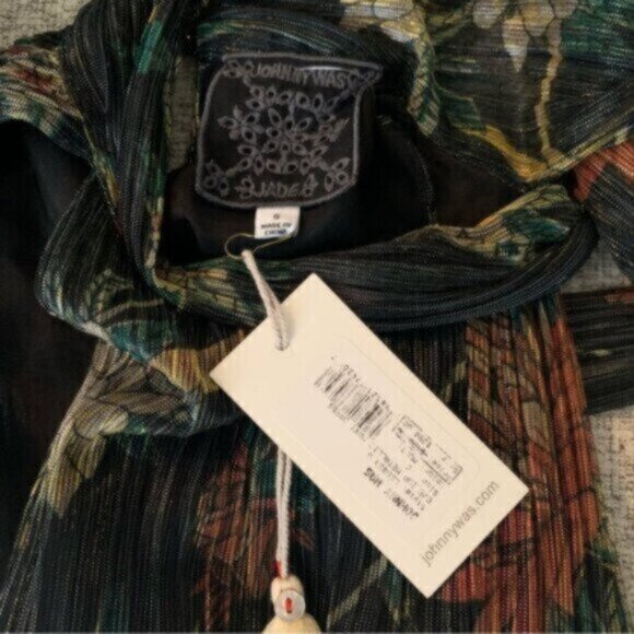 NWT Johnny Was Evelina Metallic Floral-Print Maxi Dress - Picture 14 of 15